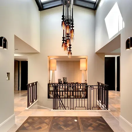 Domaine De La Jasso, Demeure De Grand Luxe Au Pied De La Cite De Carcassonne, Piscines Et Parc Animalier *