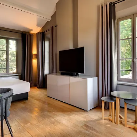 Domaine De La Jasso, Demeure De Grand Luxe Au Pied De La Cite De Carcassonne, Piscines Et Parc Animalier