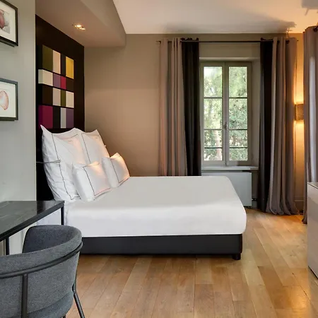 Domaine De La Jasso, Demeure De Grand Luxe Au Pied De La Cite De Carcassonne, Piscines Et Parc Animalier