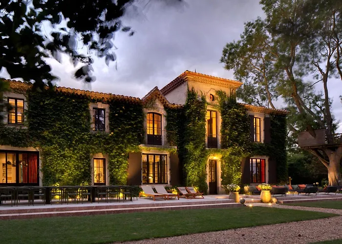 Holiday home Domaine De La Jasso, Demeure De Grand Luxe Au Pied De La Cite De Carcassonne, Piscines Et Parc Animalier