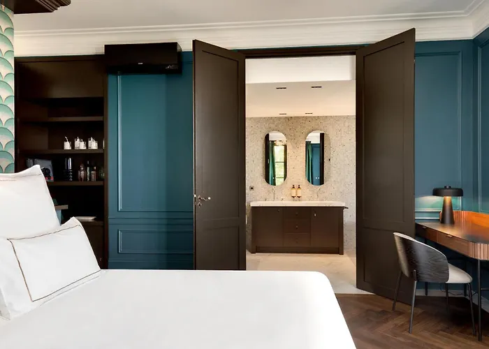 Holiday home Domaine De La Jasso, Demeure De Grand Luxe Au Pied De La Cite De Carcassonne, Piscines Et Parc Animalier Carcassonne