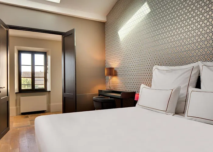 Domaine De La Jasso, Demeure De Grand Luxe Au Pied De La Cite De Carcassonne, Piscines Et Parc Animalier *