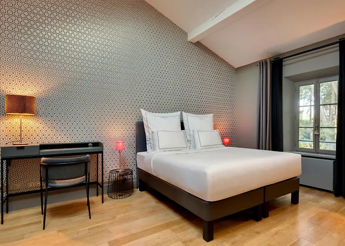 Holiday home Domaine De La Jasso, Demeure De Grand Luxe Au Pied De La Cite De Carcassonne, Piscines Et Parc Animalier *