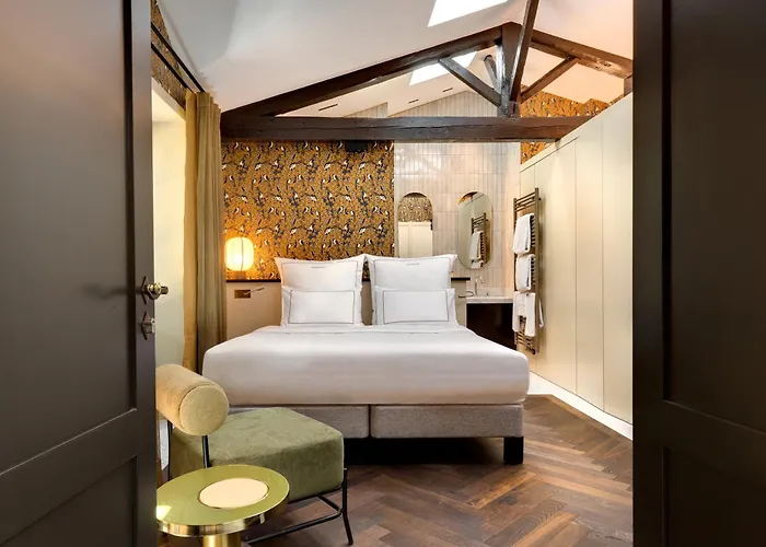 Holiday home Domaine De La Jasso, Demeure De Grand Luxe Au Pied De La Cite De Carcassonne, Piscines Et Parc Animalier Carcassonne